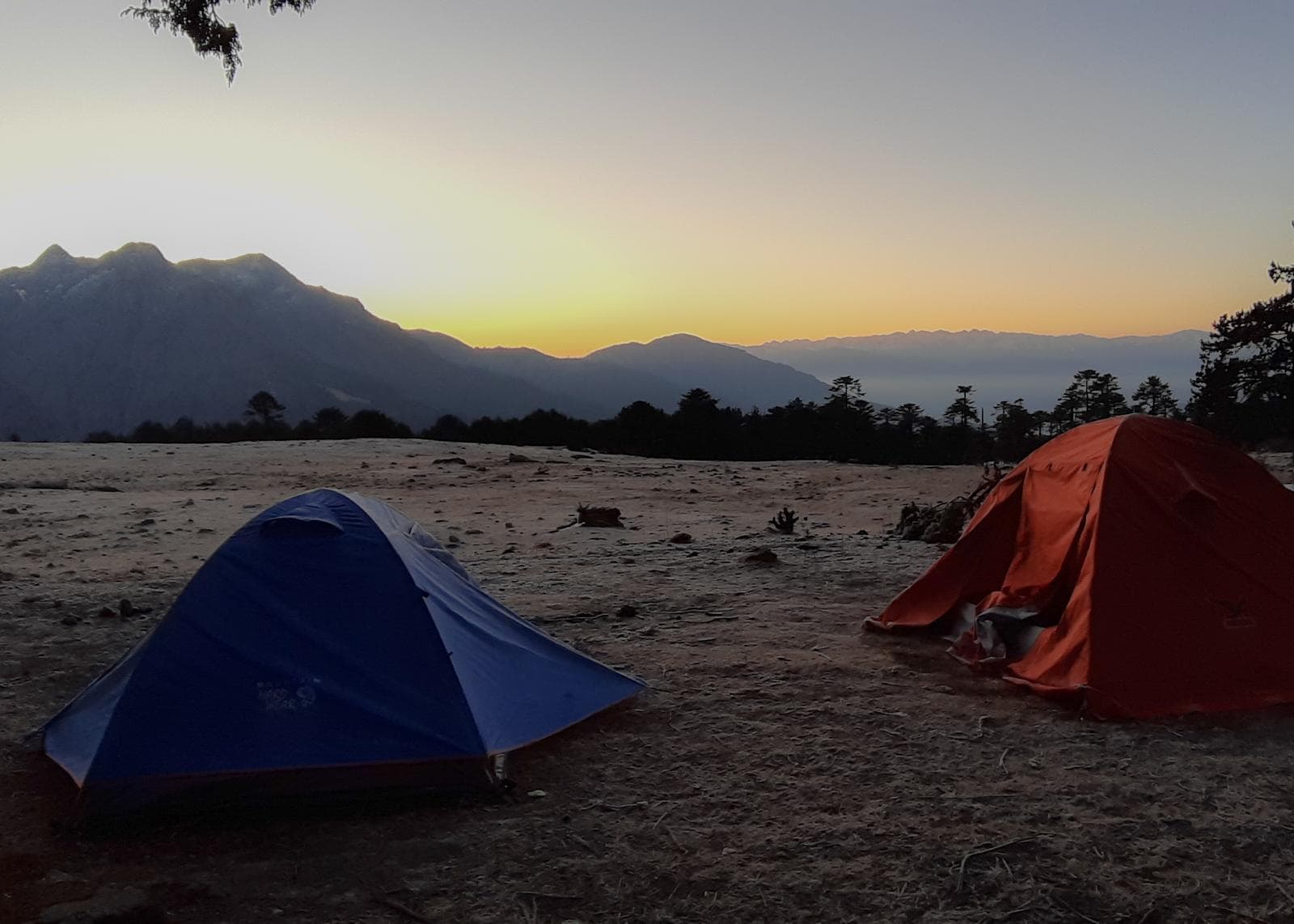 Jangothang camp below Jomolhari at blue hour